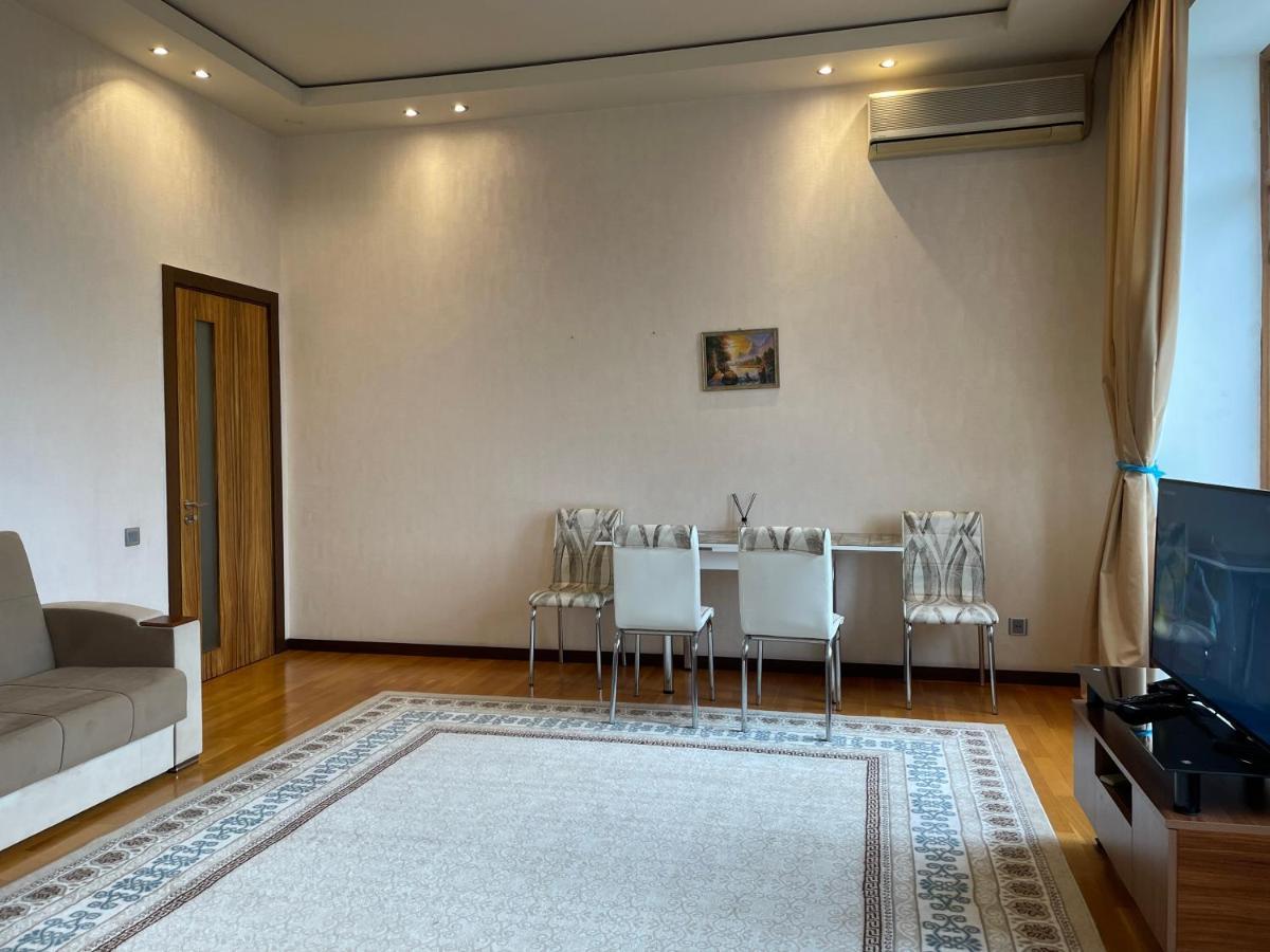 Gloriya Boulevard Apartment By Bakuapart Exterior foto